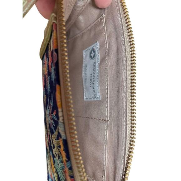 Tokyo Kimono Japanese Silk Leather one of a kind shoulder clutch purse - Picture 5 of 10